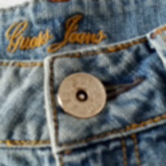 Guess Jean shorts - Picture 3 of 3